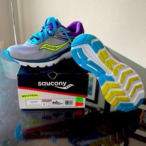 New in box. Saucony swerve s10329-1. Gray/purple/blue. Size 8, medium width.